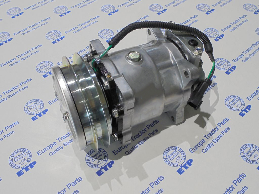 Komatsu Heavy Equipment Compressor Assy 425-S62-3321 aftermarket Komatsu replacement part