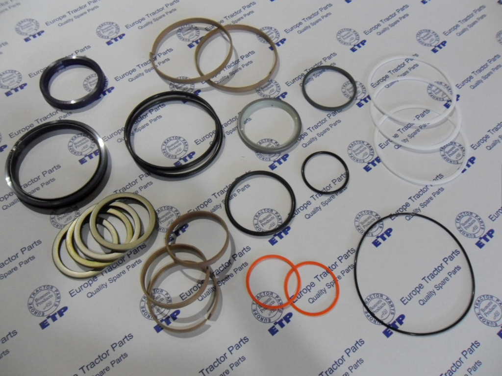 Komatsu Heavy Equipment Seal Kit 878000607 aftermarket Komatsu replacement part
