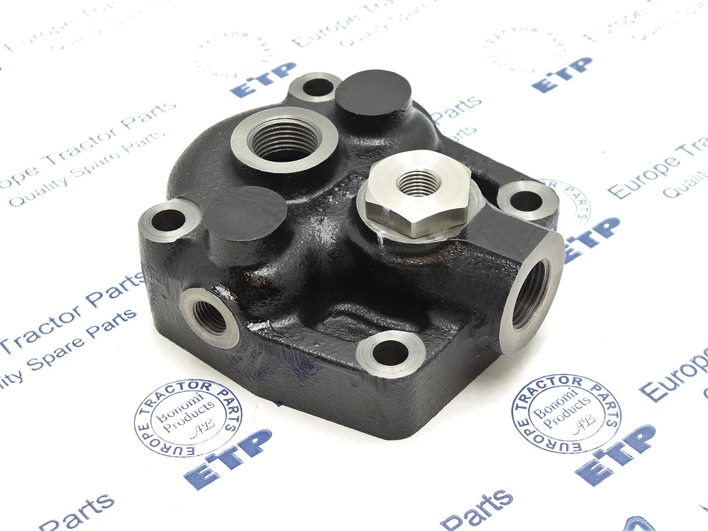Komatsu Engine Cylinder Head Ass'Y DK487018-5222 | 19PARTS | Keep Ops