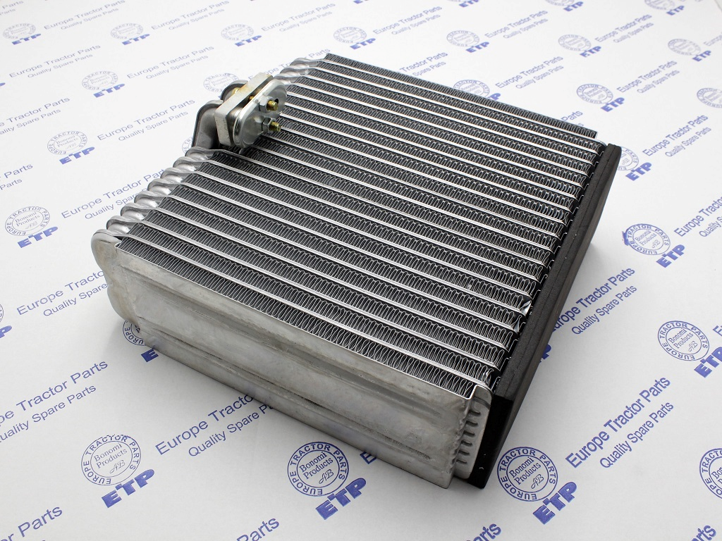 Komatsu Heavy Equipment Evaporator ND447600-0651 aftermarket Komatsu replacement part