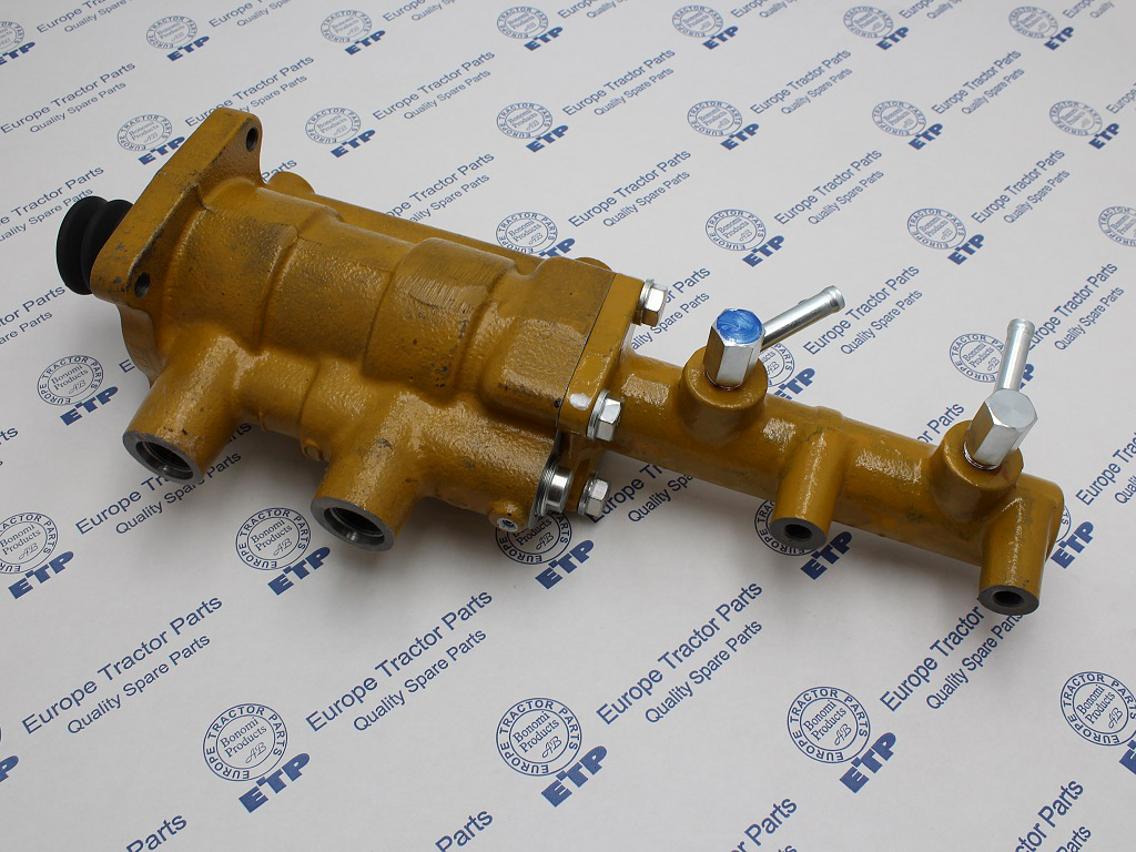 Komatsu Heavy Equipment Booster And Master Brake Cylinder Assembly 417-43-17800 aftermarket Komatsu replacement part