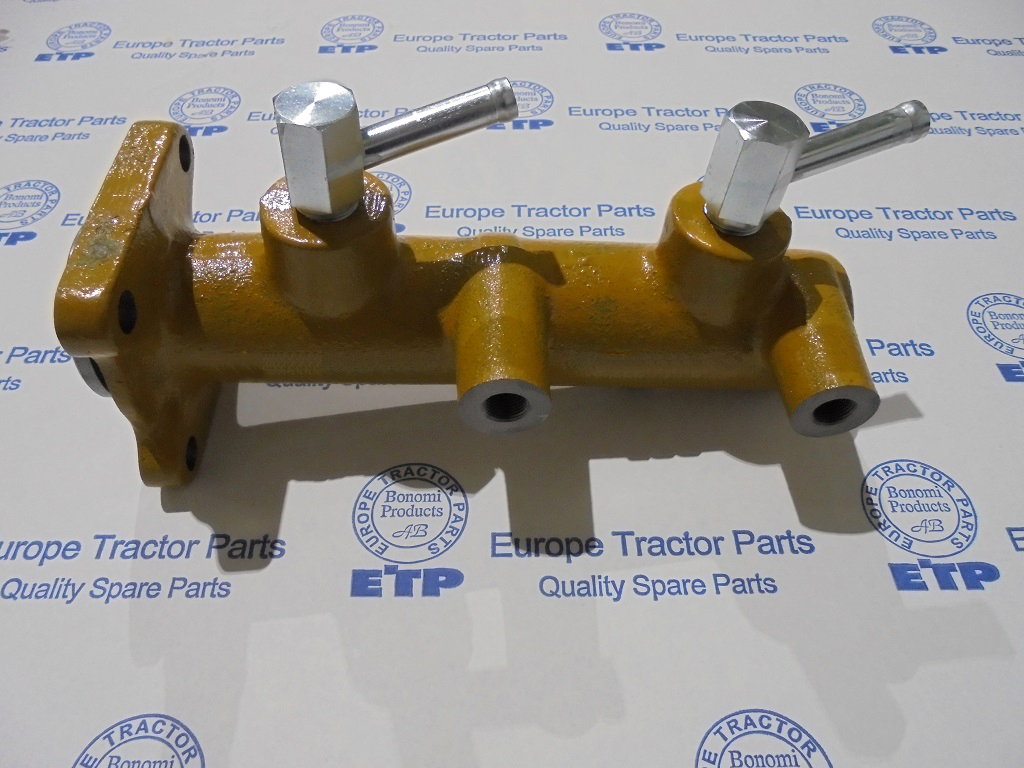 Komatsu Heavy Equipment Master Cylinder A 418-43-17450 aftermarket Komatsu replacement part