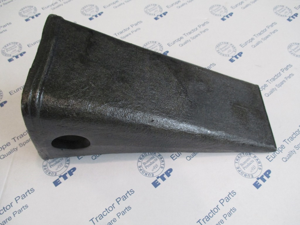 Komatsu Heavy Equipment Tooth Tip 426-847-1110 aftermarket Komatsu replacement part