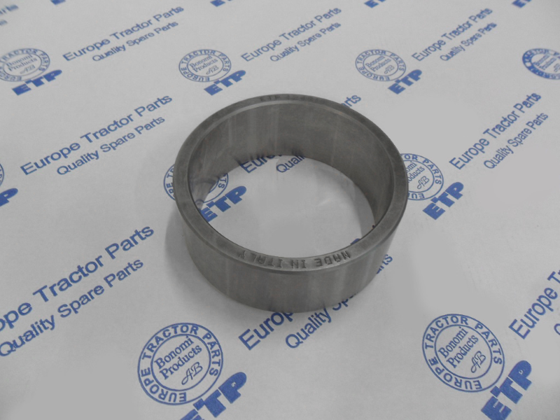 Hitachi Bushing 4355875