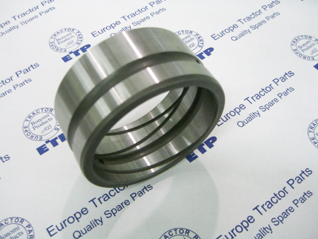Hitachi Bushing 4438771