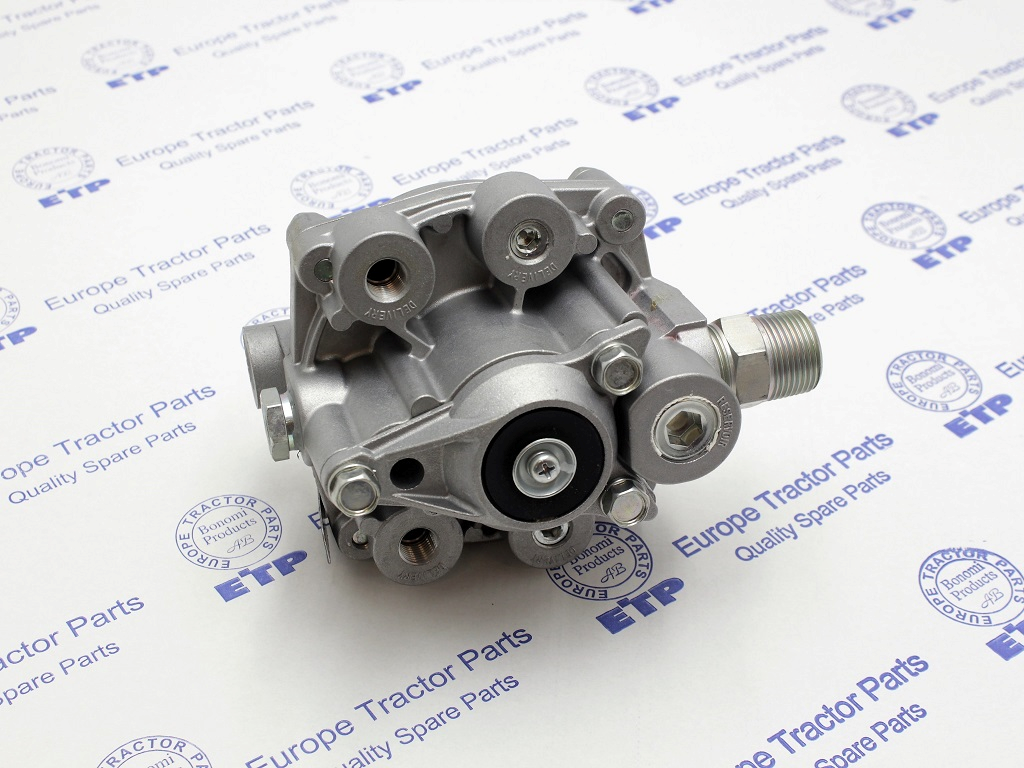 Komatsu Dozer Relay Valve Assembly 561-35-61601 aftermarket Komatsu replacement part