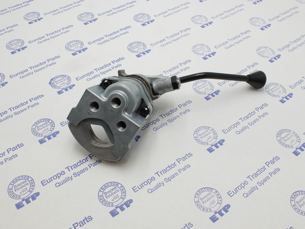 Komatsu Dozer Retarder Valve Assembly 561-35-62203 aftermarket Komatsu replacement part