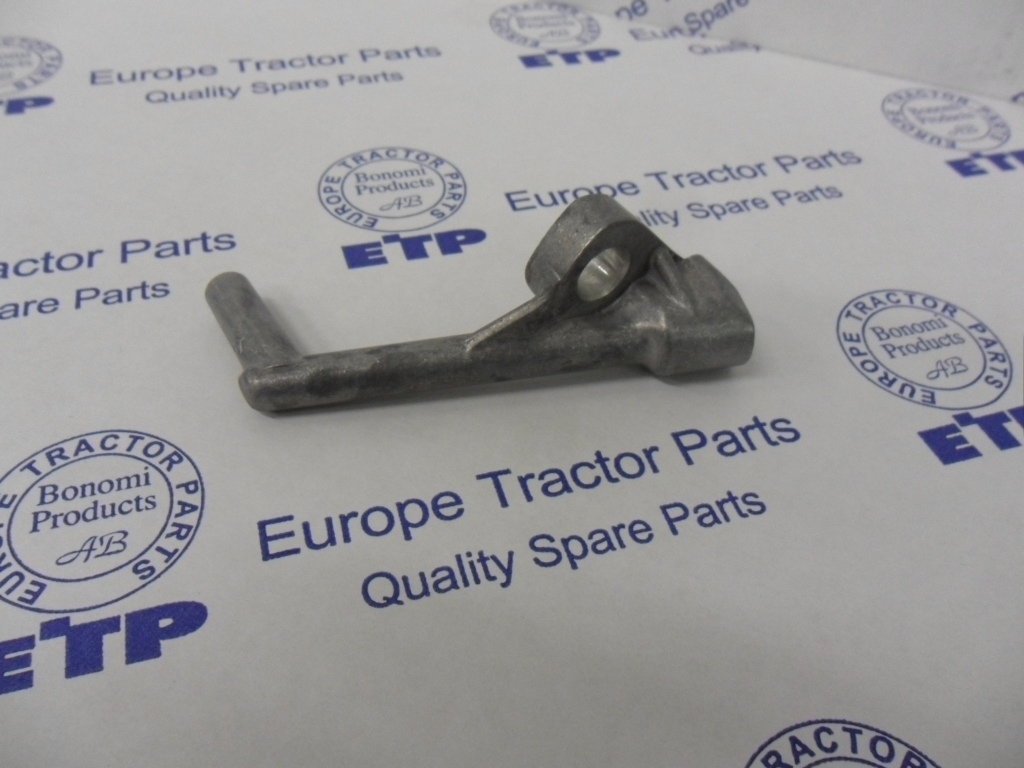 Komatsu Engine Nozzle Ass'Y Piston Cooling 6211-21-1900 | 19PARTS | Keep Ops Moving