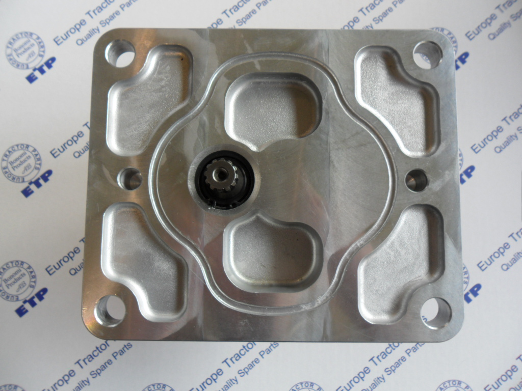 Komatsu Heavy Equipment Pump Assembly 705-23-30610 aftermarket Komatsu replacement part