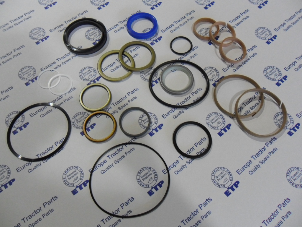 Komatsu Heavy Equipment Seal Kit 878000608 aftermarket Komatsu replacement part